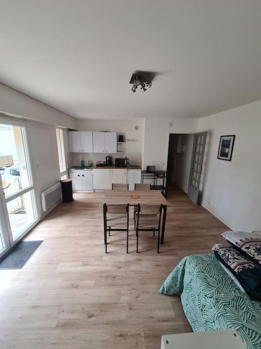 Apartament 50M De La Plage: Studio Au Coeur Du Centre ! Saint-Cast-le-Guildo Zewnętrze zdjęcie